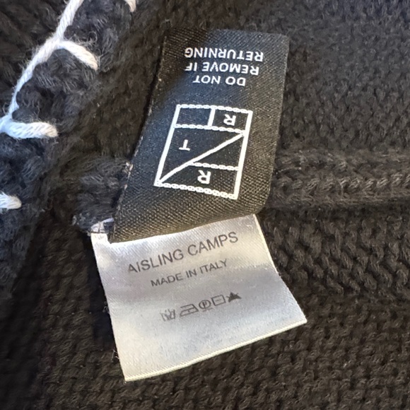 AISLING CAMPS Blanket Stitch Crop Top - Picture 9 of 10